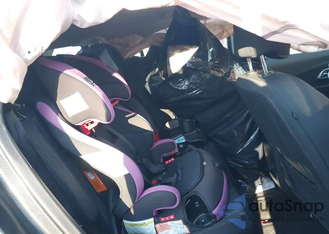 2GNFLFEK7H6269637: 44195610