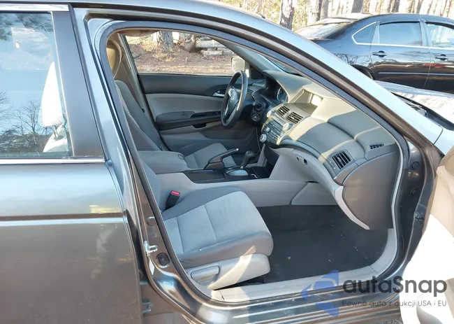 1HGCP26418A073125: 44195612