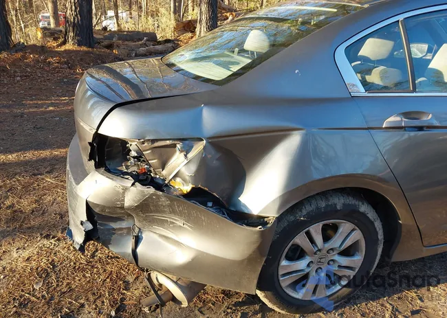 1HGCP26418A073125: 44195612