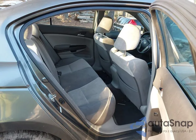 1HGCP26418A073125: 44195612