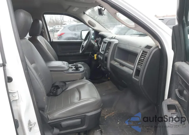 3C6TR4HTXDG580584: 44195685