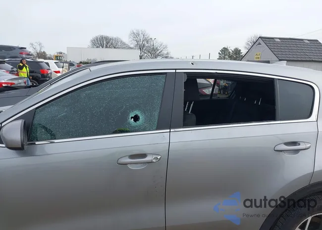 KNDPM3AC3N7977368: 44195690