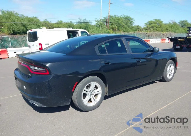 2C3CDXBG0JH303530: 44195771