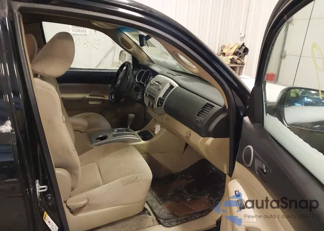 5TFTX4CN5BX010752: 44195809