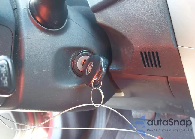 1NXBU4EE6AZ195875: 44195814