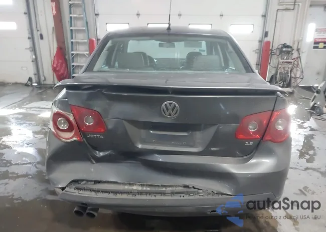 3VWEF71K57M181498: 44195895