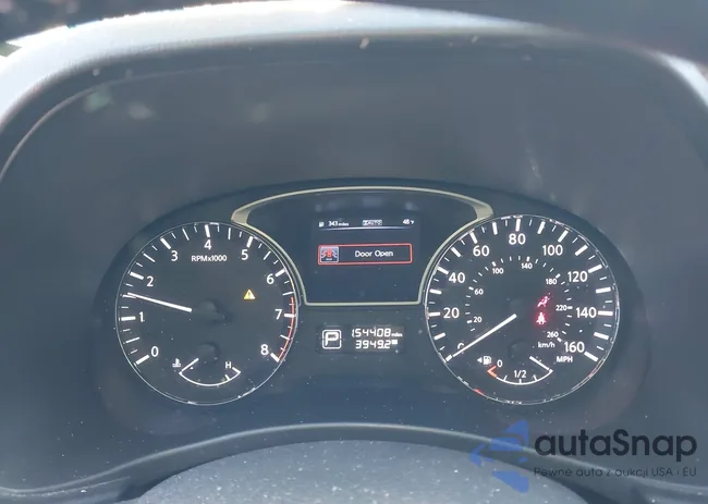 5N1AR2MM7EC607582: 44195902