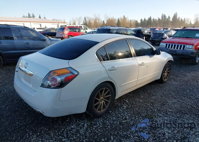 1N4AL2AP1AN560820: 44195963