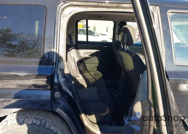 1C4NJRBB3GD573516: 44195045