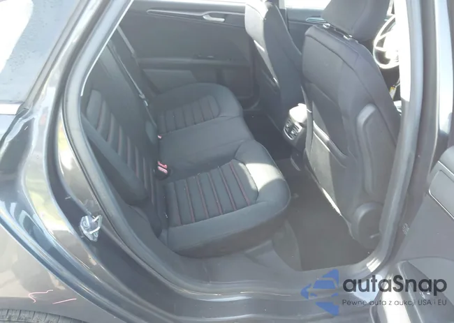 3FA6P0HD4GR315428: 44195096