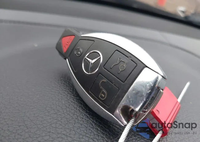 4JGDF7CE3DA245001: 44195102