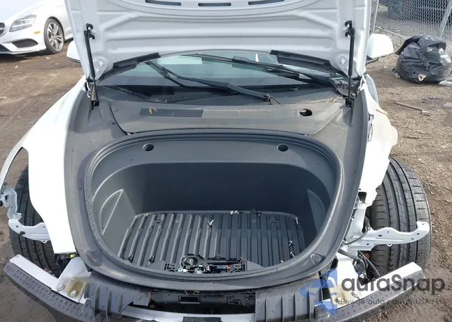 5YJ3E1EC9NF102980: 44195158