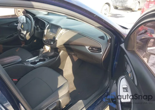 1G1ZE5ST6HF153853: 44195224