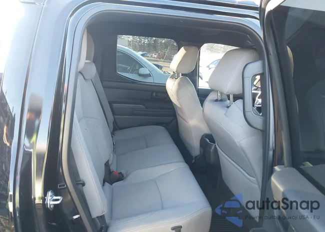 3TMKB5FN6SM029389: 44195228