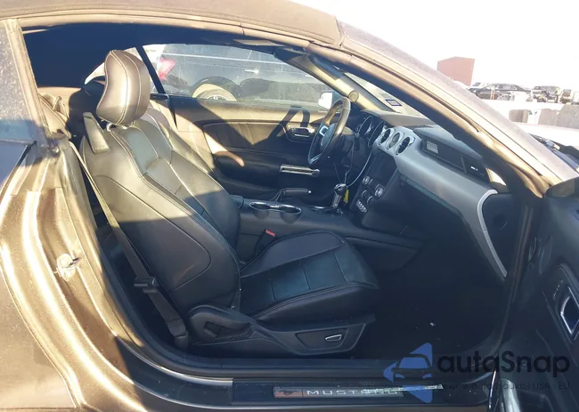 1FATP8UH4F5376435: 44195235