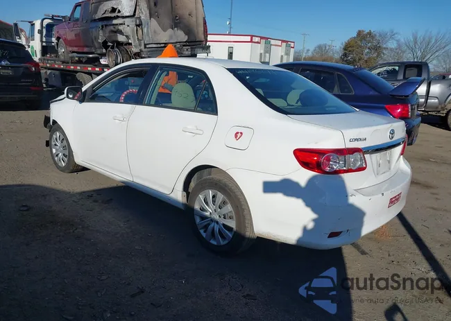 2T1BU4EE7CC790903: 44195271