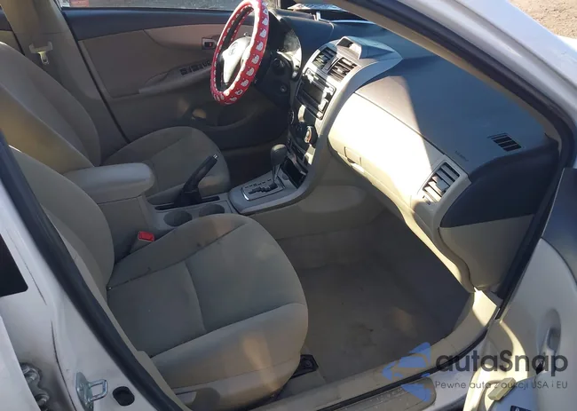 2T1BU4EE7CC790903: 44195271