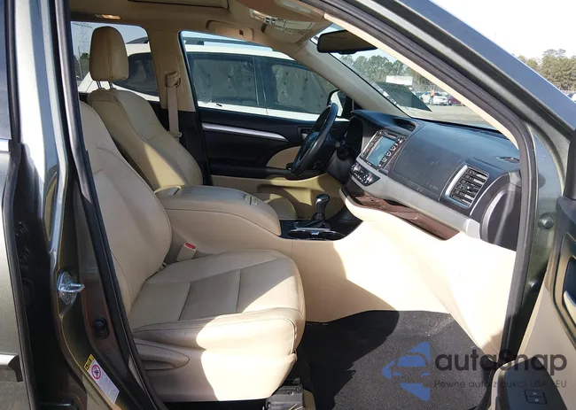 5TDKKRFH9GS173558: 44195325