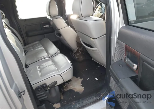 5LTPW18596FJ00703: 44195341