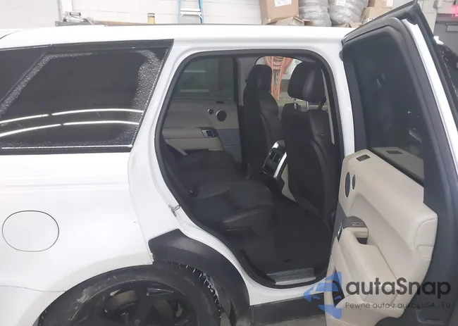 SALWR2VF6FA511930: 44195384