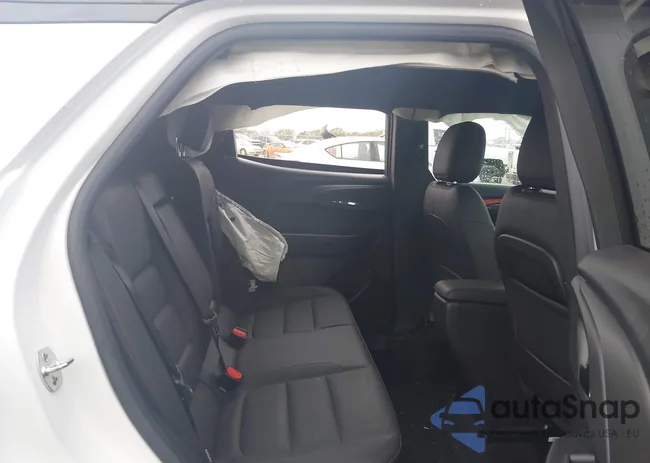 KL79MTSLXRB146117: 44196434