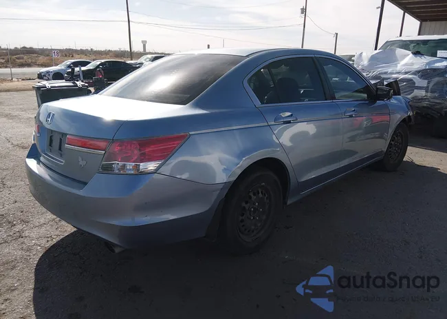 1HGCP2F33BA096713: 44196594