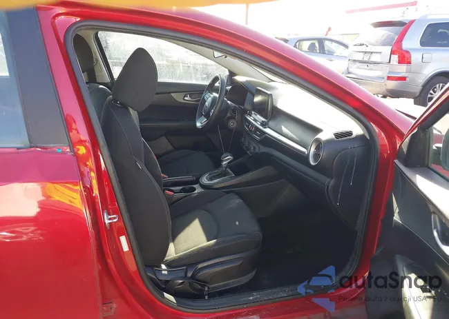 3KPF24AD2ME273273: 44196620