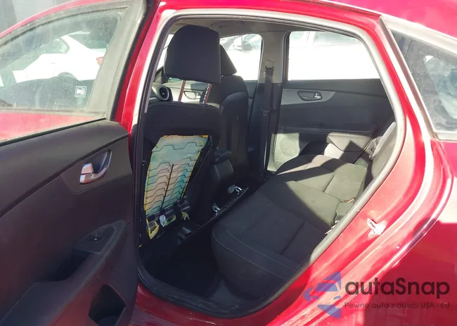 3KPF24AD2ME273273: 44196620