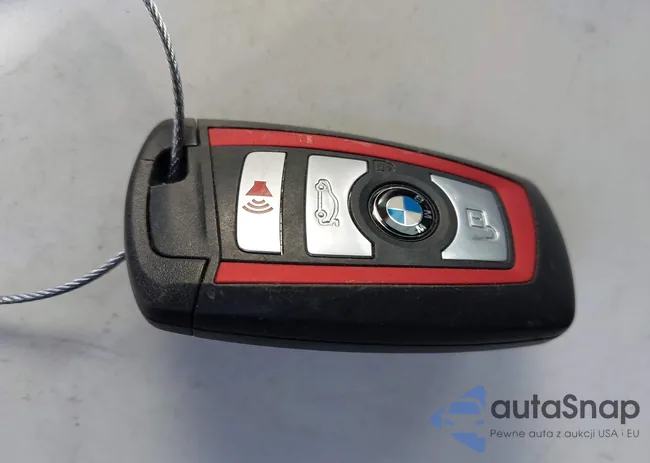 WBA8E9G55GNT82756: 44196643