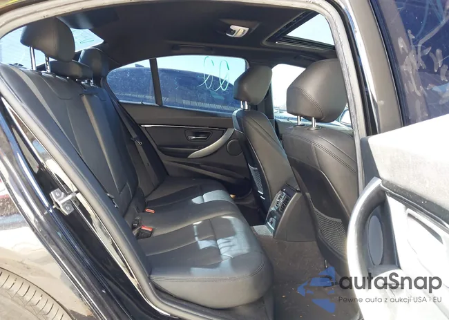 WBA8E9G55GNT82756: 44196643