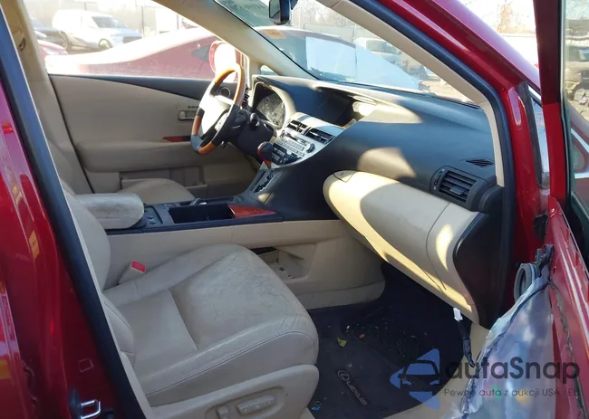 2T2BK1BA1AC065585: 44196670