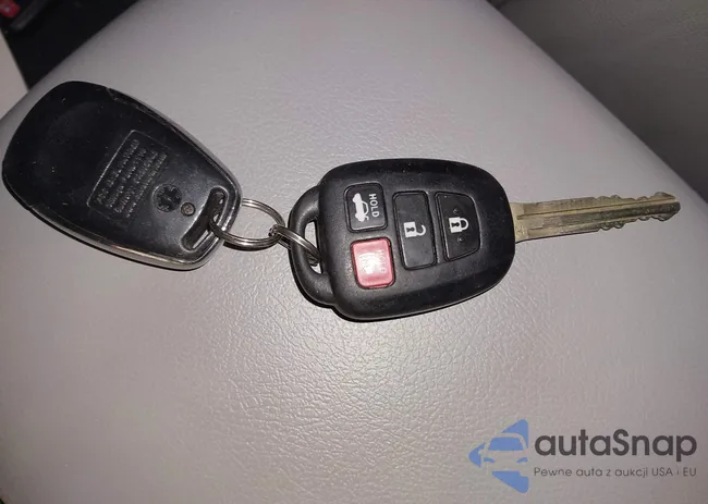 4T1BF1FK9HU443818: 44196686