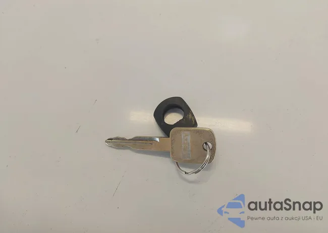 1FTSF30F9YED22504: 44196702