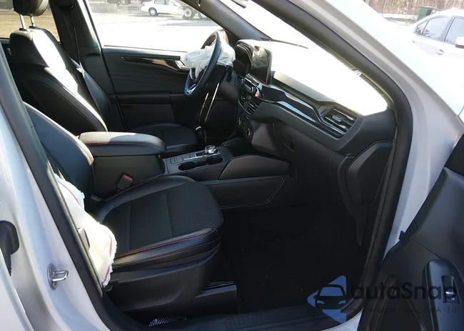 1FMCU0MN4SUB23721: 44196748