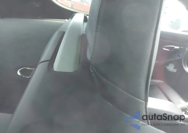 WP0AA2A82JK262240: 44196751