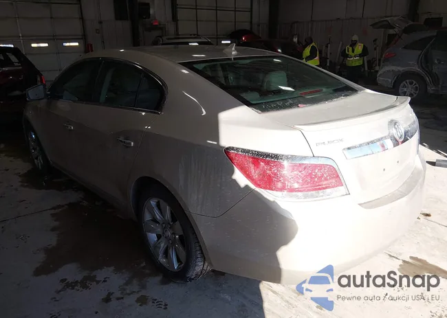 1G4GC5EC8BF372364: 44196757