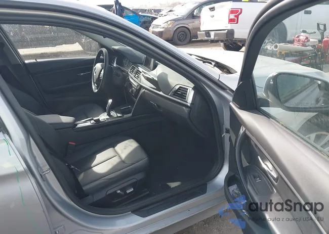 WBA8A9C55JAH14407: 44196763