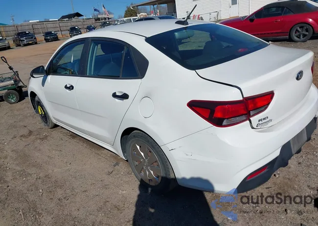 3KPA24AB8JE048070: 44196784