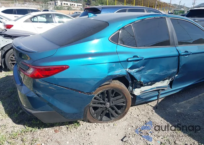 4T1DAACK9TU667630: 44196804