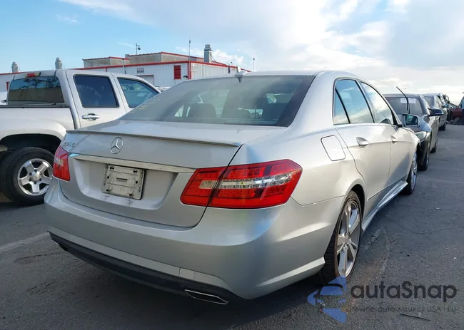 WDDHF5KB3DA723120: 44196816