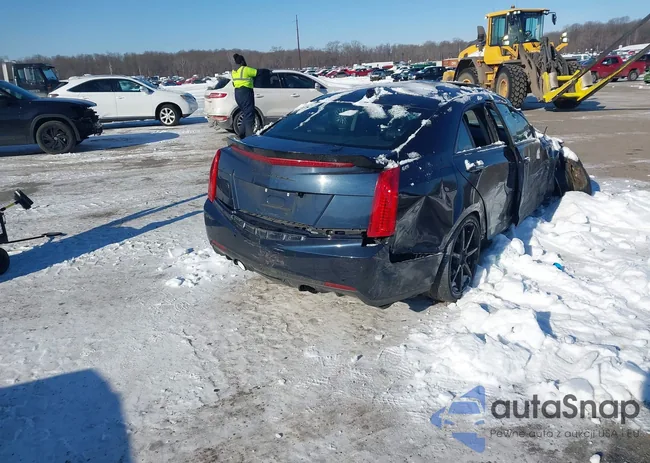 1G6AK5SS6J0106001: 44196864