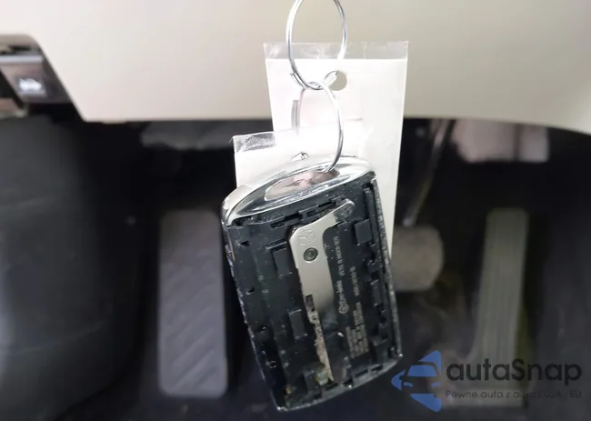 JM3TCBEY3P0630367: 44196888