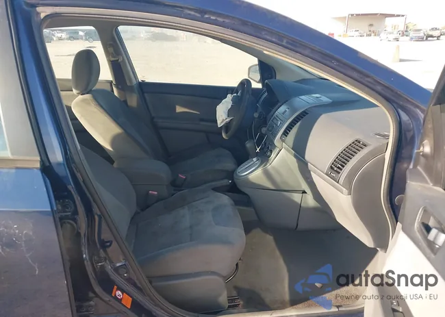 3N1AB61EX9L627870: 44196948