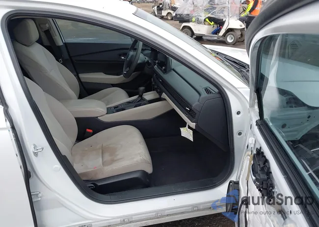 1HGCY1F30PA016413: 44196959