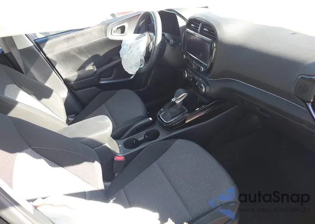 KNDJ23AU8N7180148: 44196080