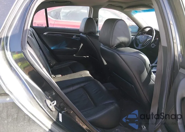 19UUA66237A044140: 44196200