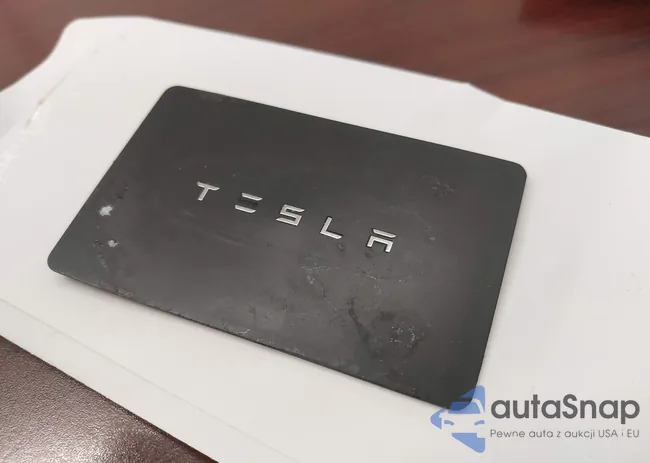 5YJ3E1EBXMF860025: 44196261