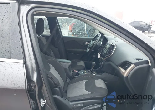 1C4PJLCB7EW205927: 44196267