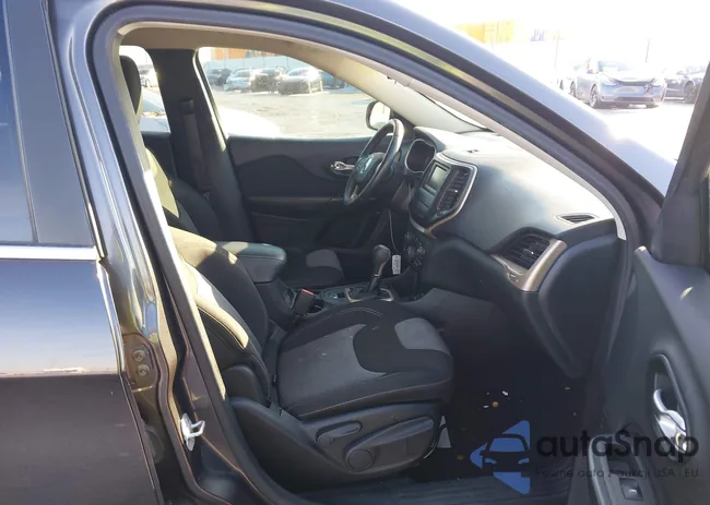 1C4PJLCB7EW205927: 44196267