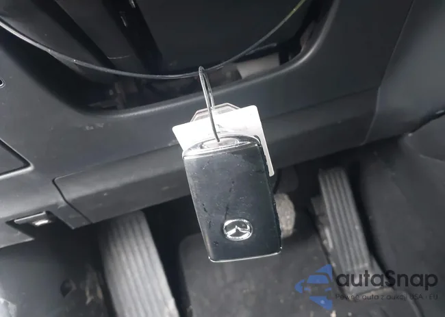 3MVDMBCM2SM800796: 44196271